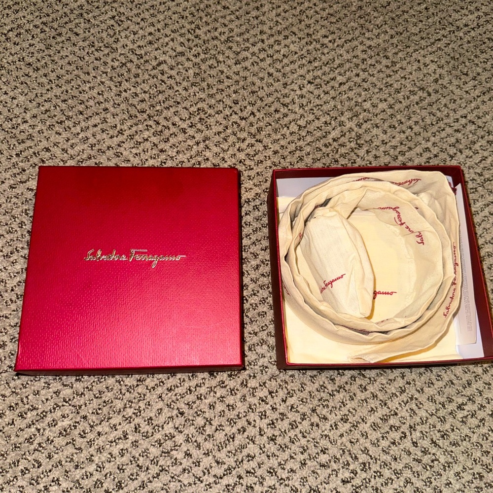 Ferragamo Reversible and Adjustable Gancini Belt - Black and Coffee Brown